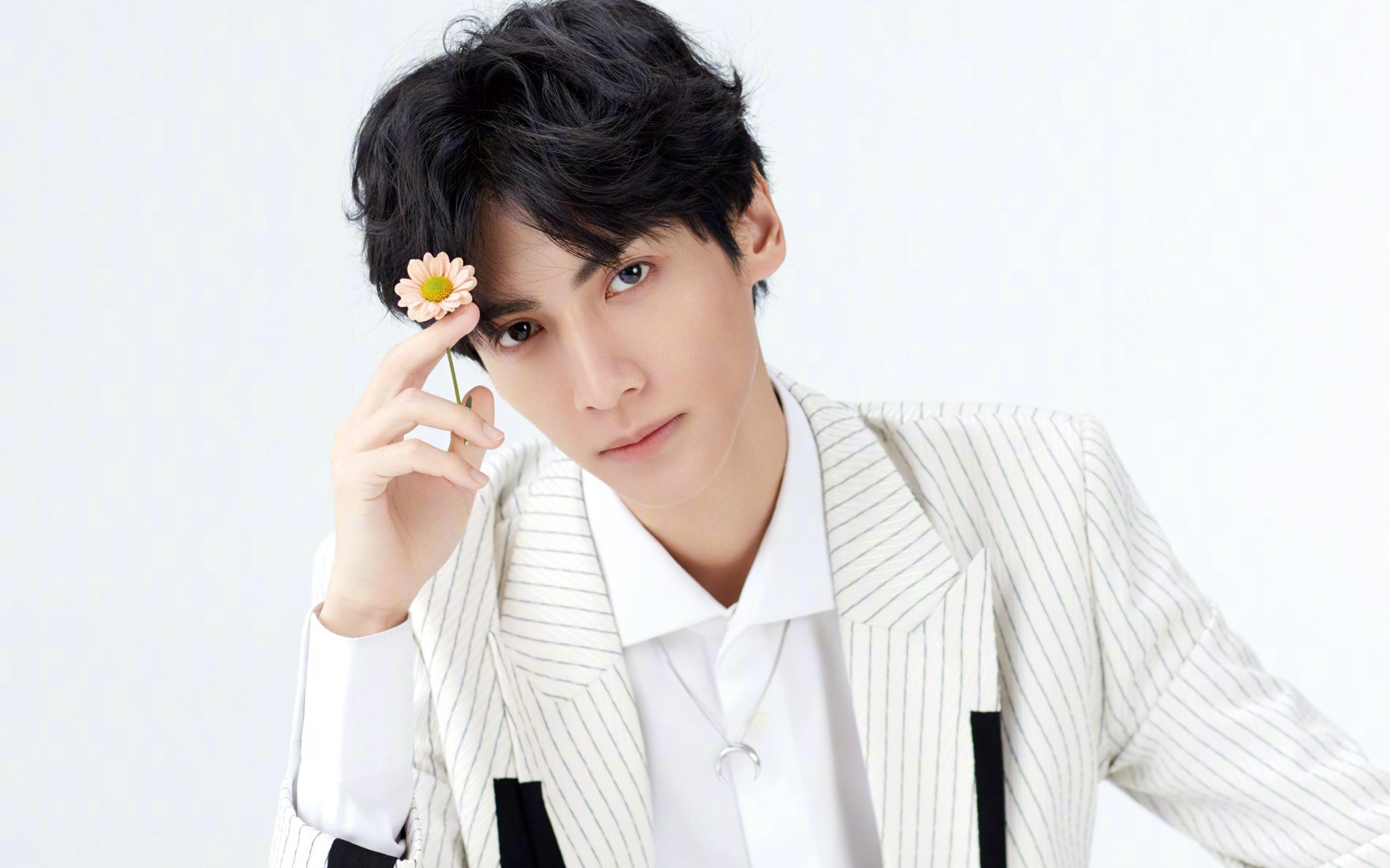 “中超俱乐部签订战略合作协议，推动联赛国际化”，中超的俱乐部