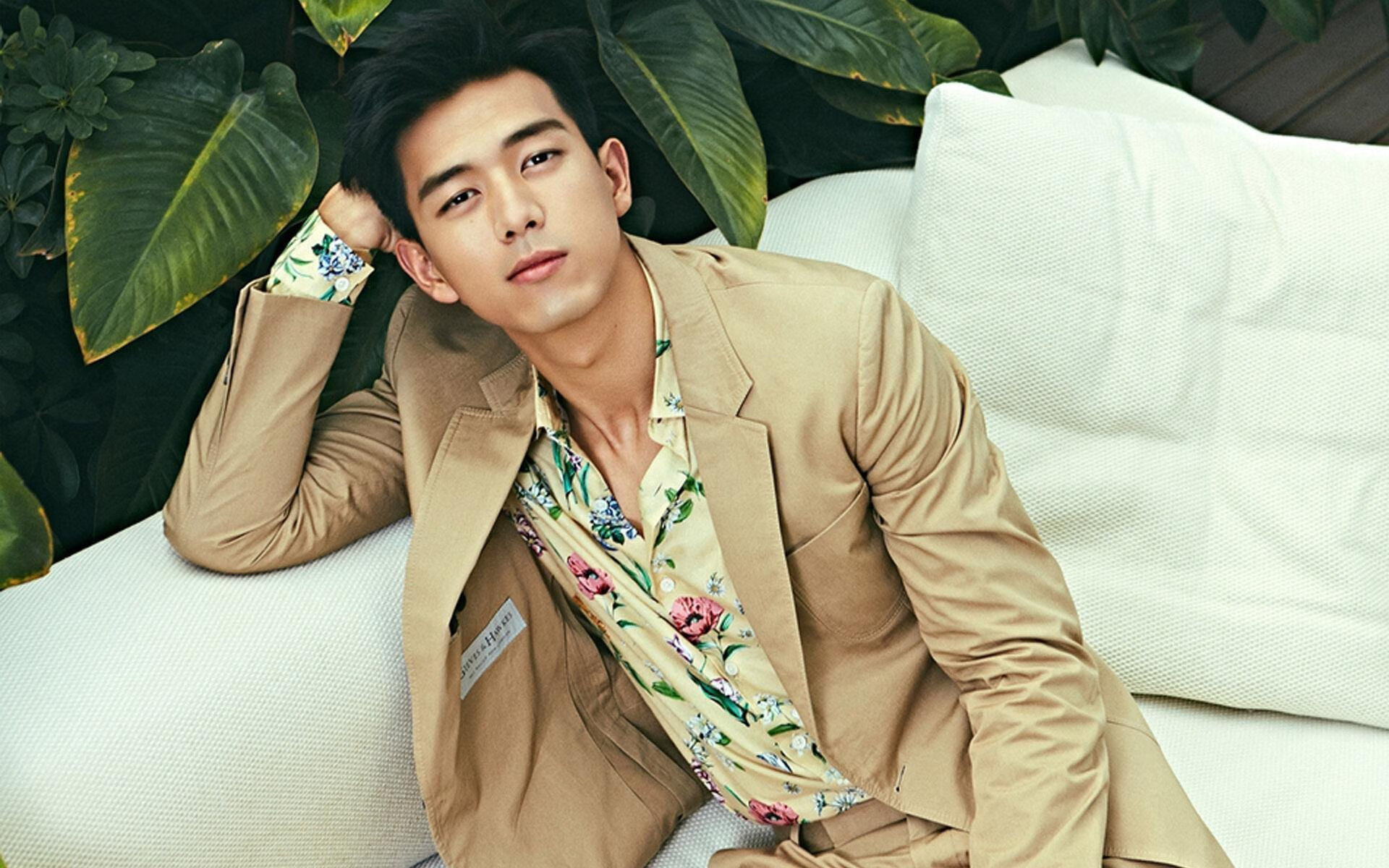 国际足球交流合作持续深化，推动中国足球融入全球足球生态，国际足球改革