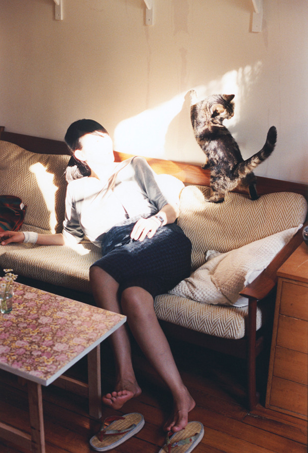 “弯道飞转：漂移艺术的极限展现”，弯道漂移表情包