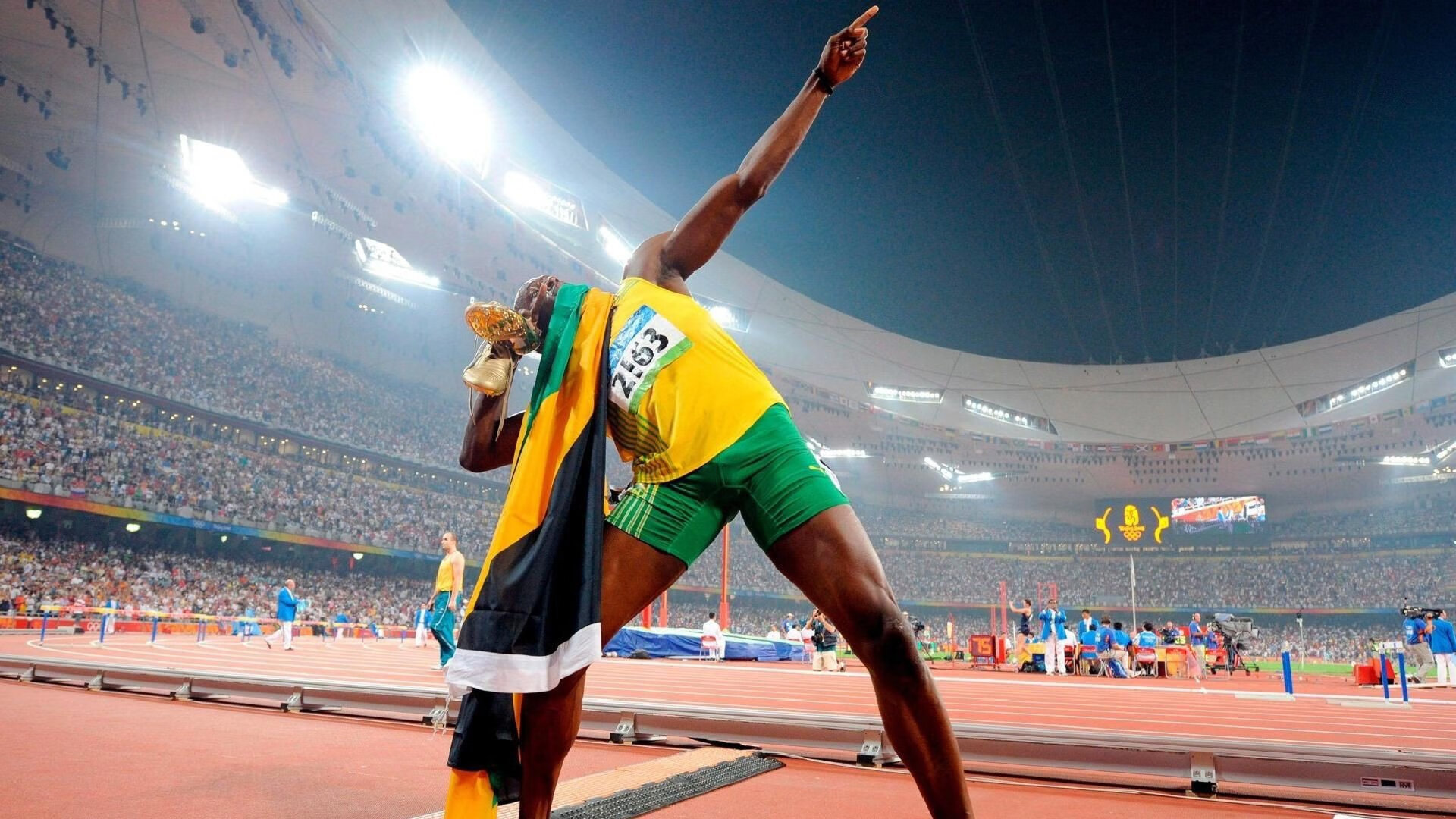 开云·体育官方网站入口-阿尔及利亚首位球员 Faredj Messaoudi 签约日本职业 3×3 联赛，脸腮帮子肿疼了怎么回事